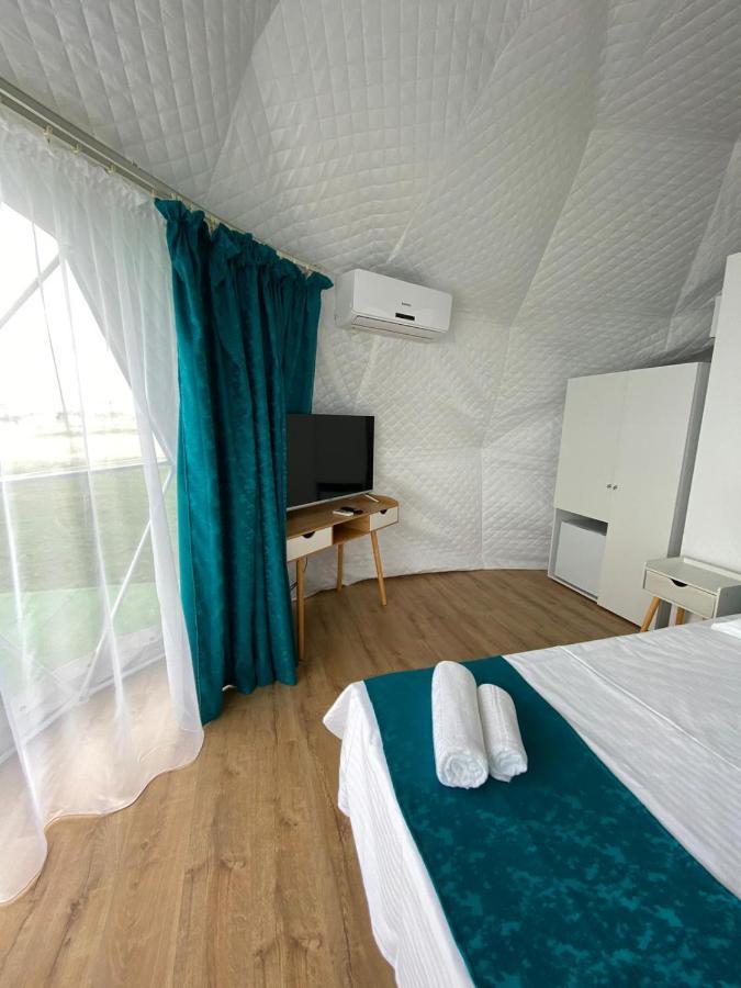 Glamping By The Sea *