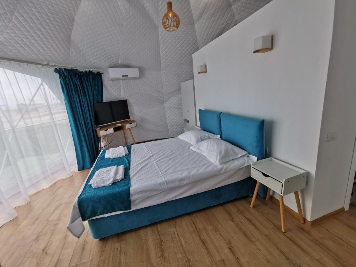 Glamping By The Sea *