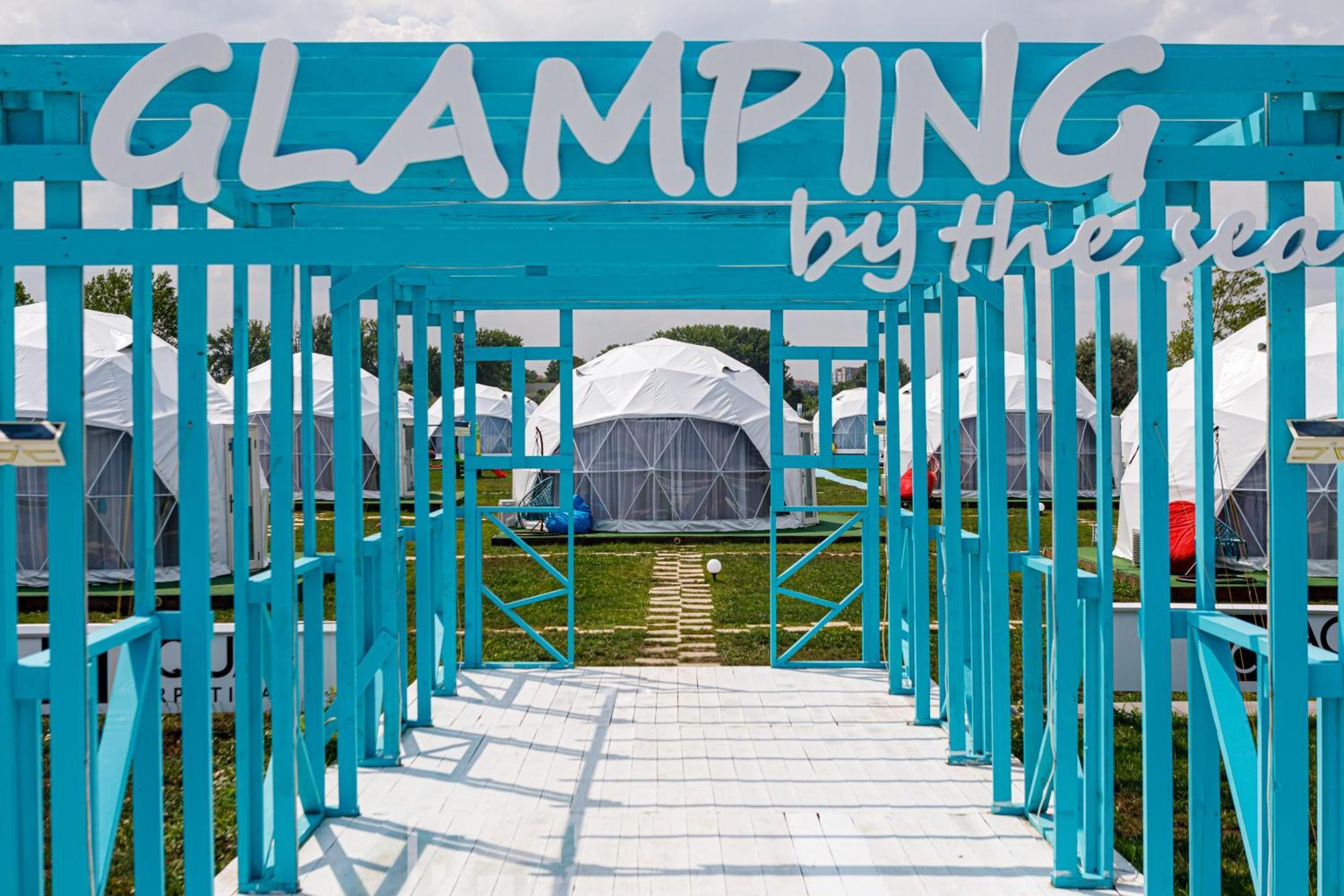 Glamping By The Sea *